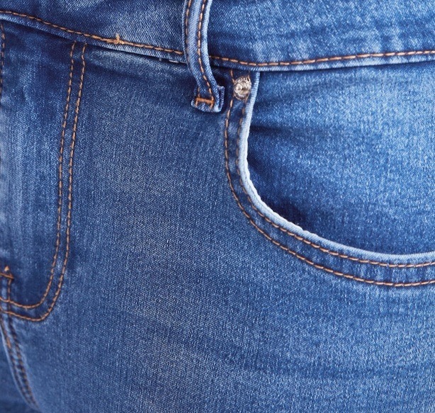 Woman Jean tailored to fit your body - Image 3